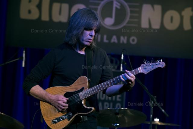 Mike Stern (10)